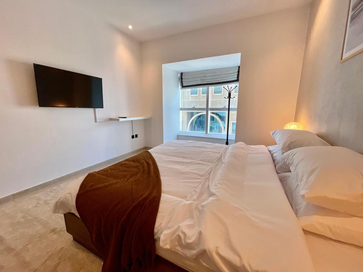 Deluxe 1 Bedroom Apartment - Elite Residence Dubai Marina - Sea View المظهر الخارجي الصورة